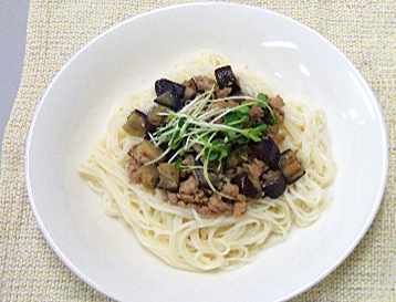 なす肉味噌蕎麦の写真